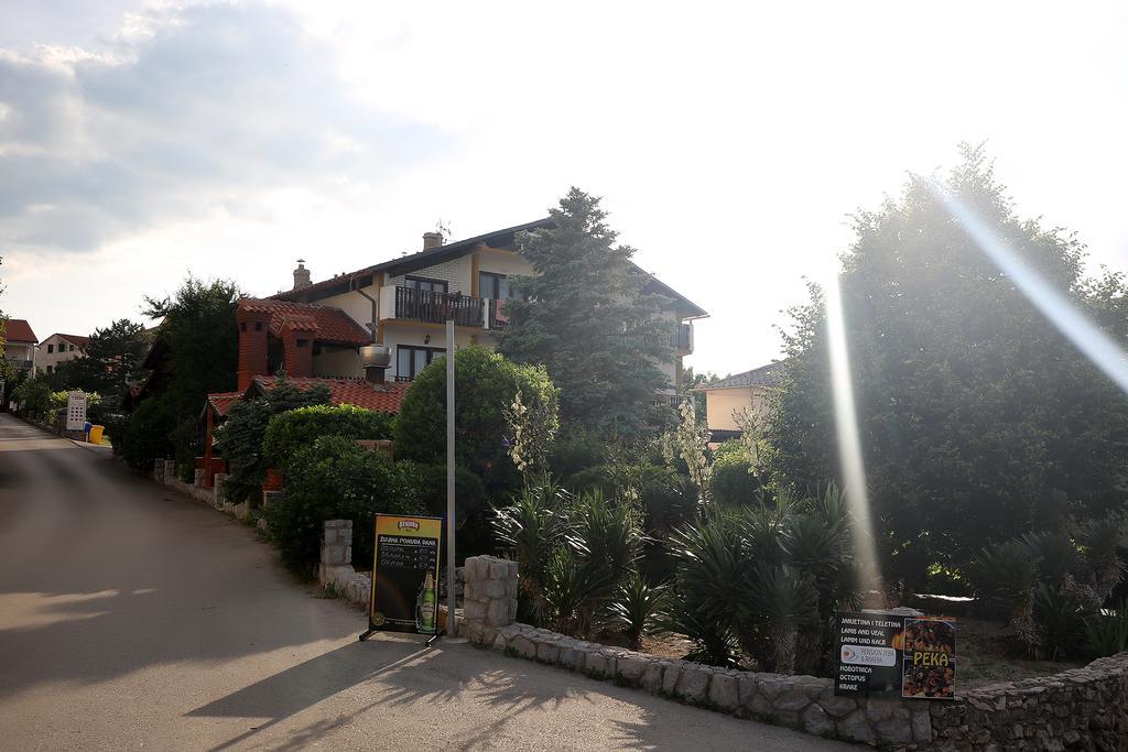 Guest House Zeba & Riviera Šilo Eksteriør bilde