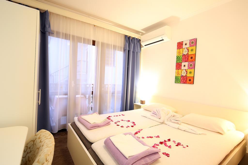 Guest House Zeba & Riviera Šilo Eksteriør bilde