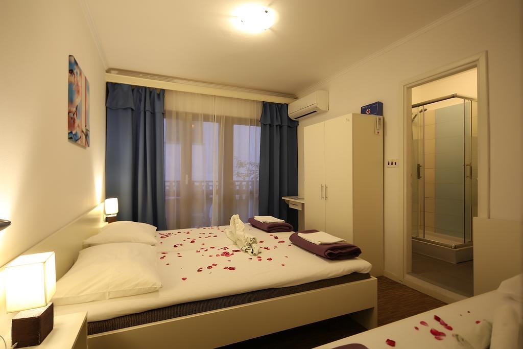 Guest House Zeba & Riviera Šilo Eksteriør bilde