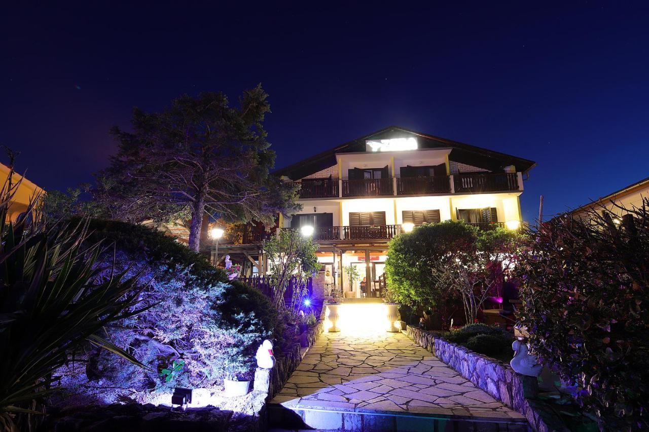 Guest House Zeba & Riviera Šilo Eksteriør bilde